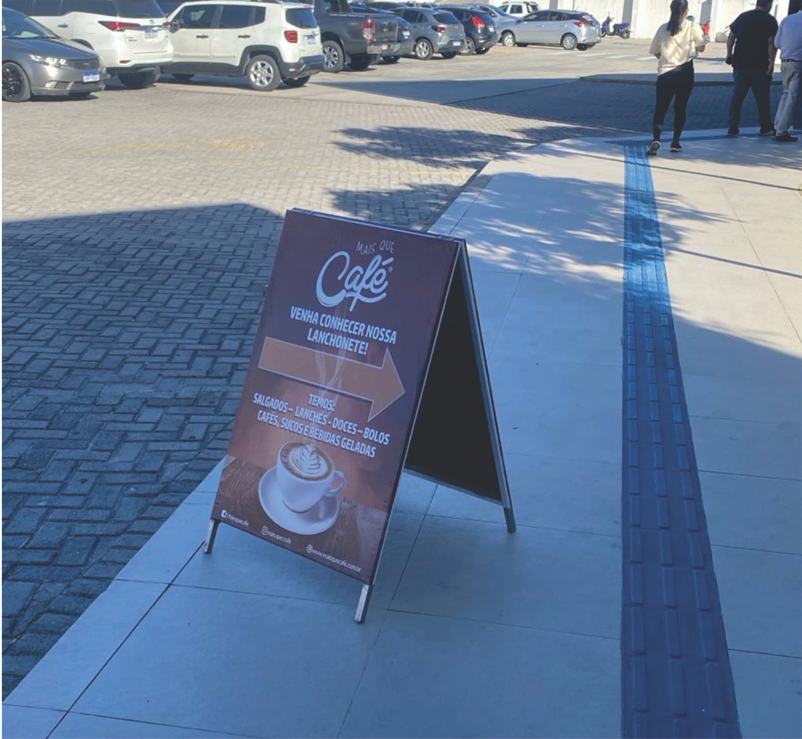 cavalete em metalon e lona